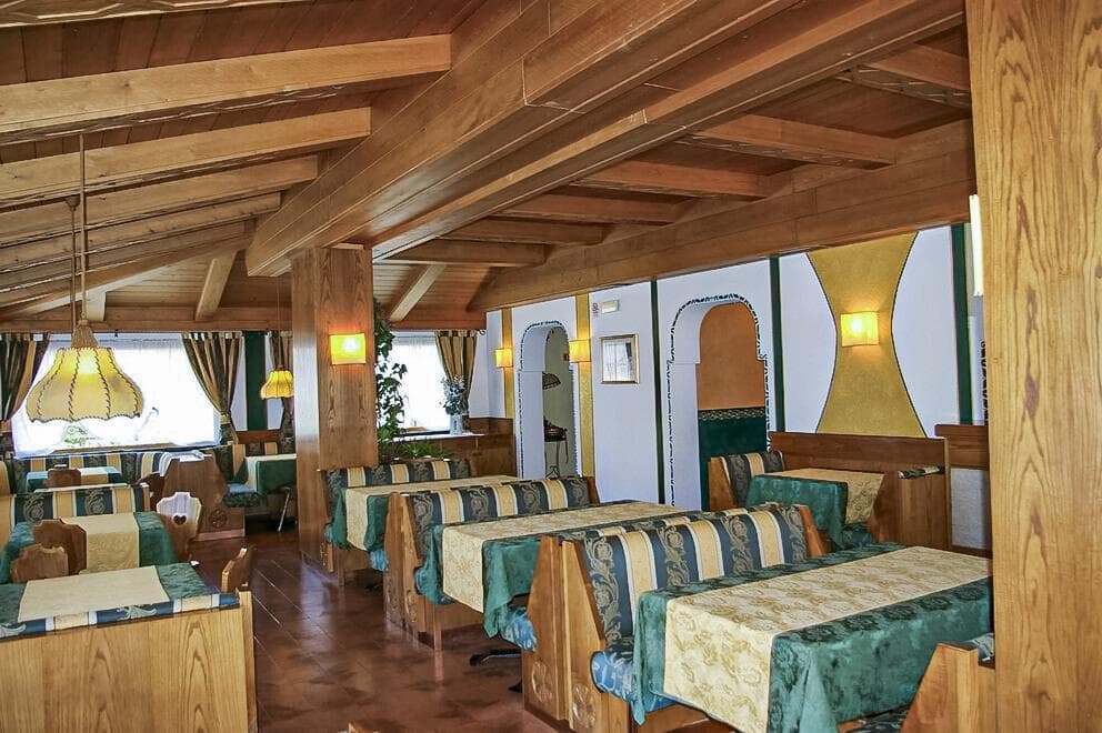 6denní zájezd (denní přejezd) s dopravou, polopenzí a skipasem v ceně – hotel Dal Bon