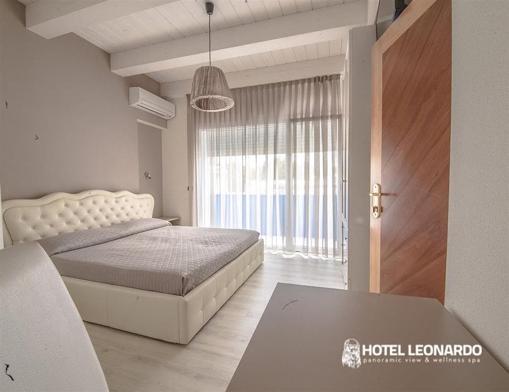 Hotel Leonardo