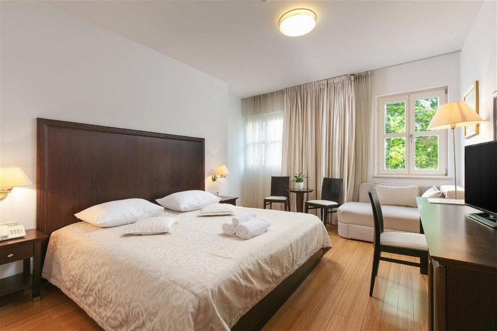 Hotel Croatia 2027