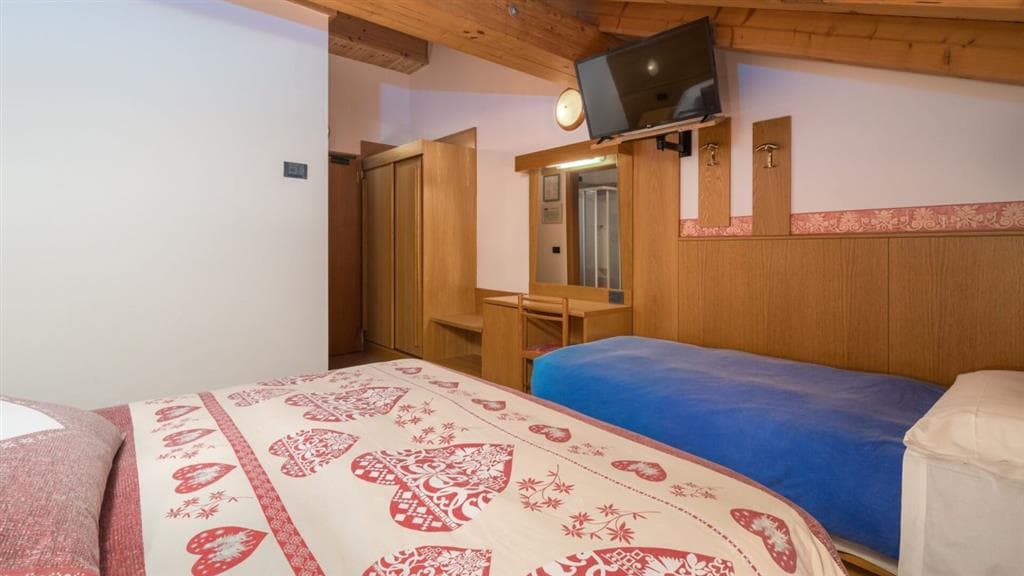 6denní zájezd s dopravou, polopenzí a skipasem v ceně – hotel Panorama