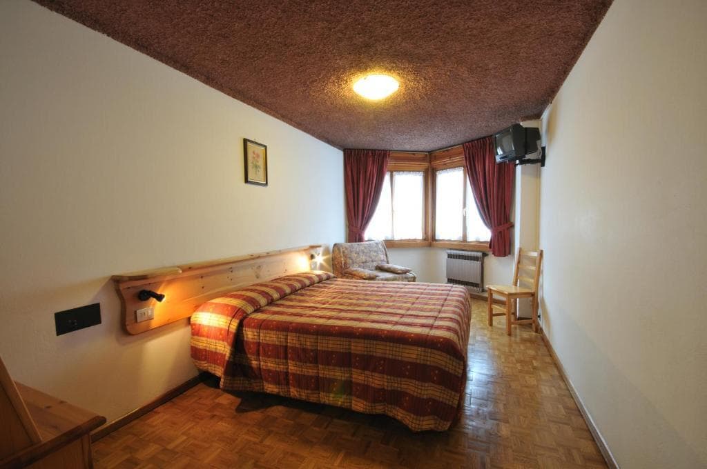 6denní zájezd s dopravou, polopenzí a skipasem v ceně – Parkhotel Valfurva