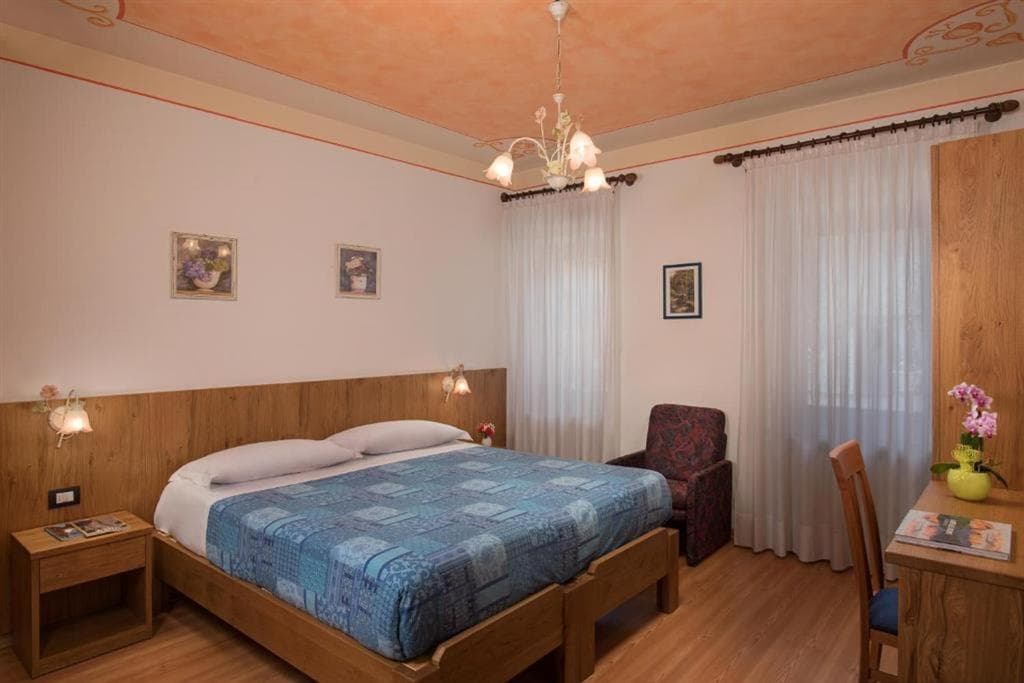 5denní zájezd s dopravou, polopenzí a skipasem v ceně – hotel Centrale