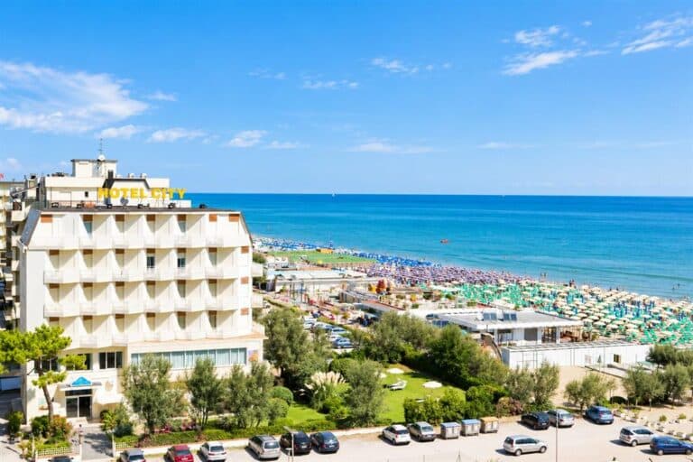 Hotel City