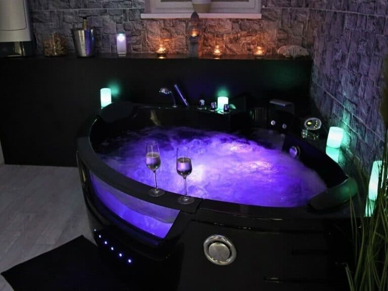 Ubytování ve wellness apartmánu Elarys, Nezdenice