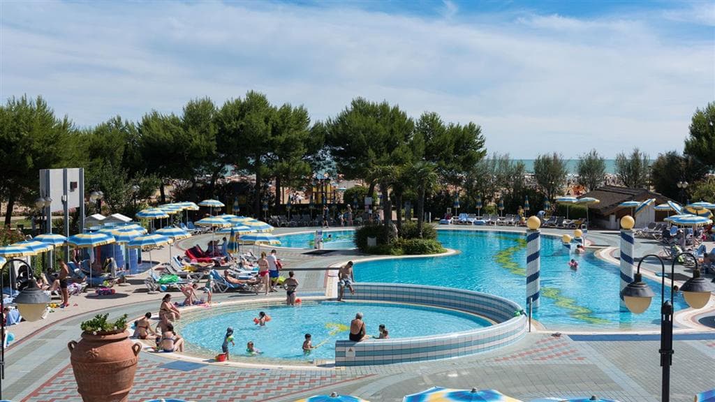 Aparthotel Holiday