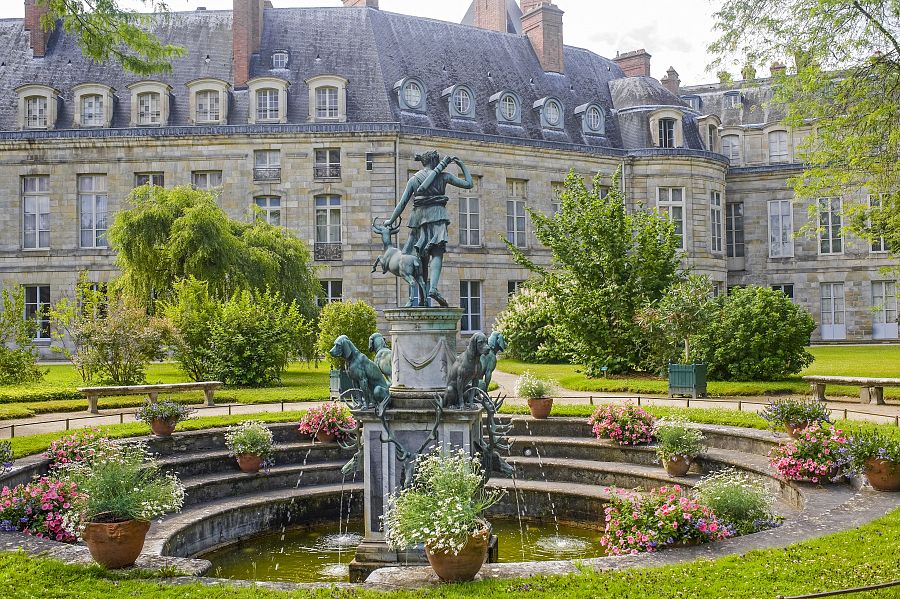 Velikonoční Paříž + KRÁLOVSKÉ ZÁMKY FONTAINEBLEAU A VAUX-LE-VICOMTE