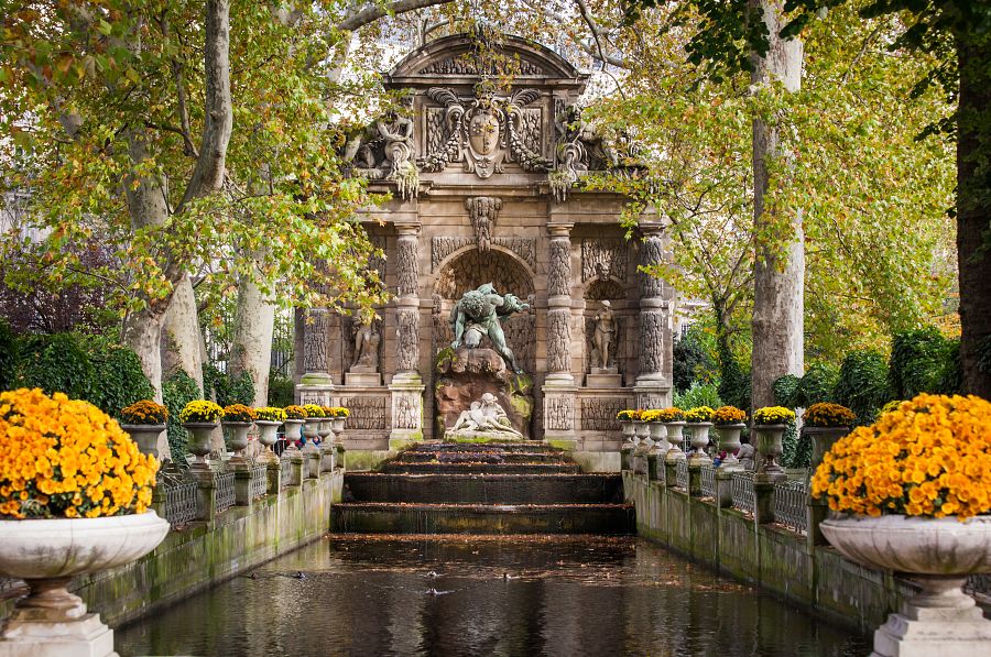 Velikonoční Paříž + KRÁLOVSKÉ ZÁMKY FONTAINEBLEAU A VAUX-LE-VICOMTE