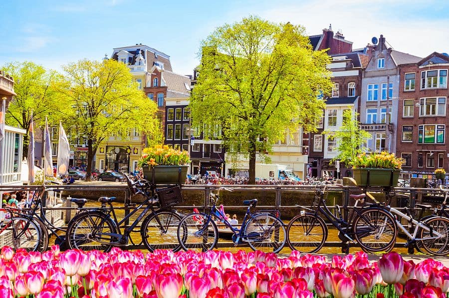 Velikonoční Amsterdam + KVĚTINOVÁ ZAHRADA KEUKENHOF + SLAVNÁ MUZEA