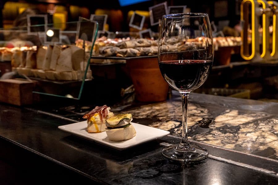 To nejlepší z Bilbaa + STAROBYLÁ VITORIA + GASTRONOMIE A TRADICE BASKŮ