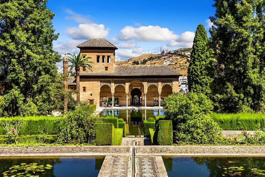 Relax na plážích Nerji + MAURSKÝ KLENOT ALHAMBRA + VESNIČKY SIERRY NEVADY