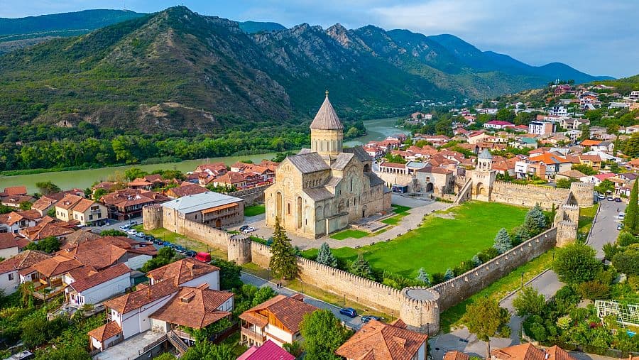 To nejlepší z Gruzie + GEOTERMÁLNÍ ÚDOLÍ TRUSO + HORSKÁ TURISTIKA V KAZBEGI