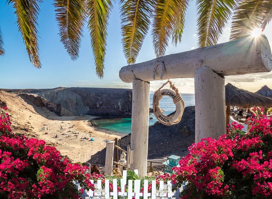 Relax na plážích Lanzarote + JÓGA U ATLANTIKU + OCHUTNÁVKA VÍNA ZE SOPEČNÝCH VIN