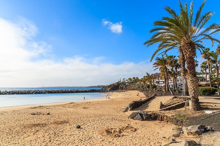 Relax na plážích Lanzarote + JÓGA U ATLANTIKU + OCHUTNÁVKA VÍNA ZE SOPEČNÝCH VIN