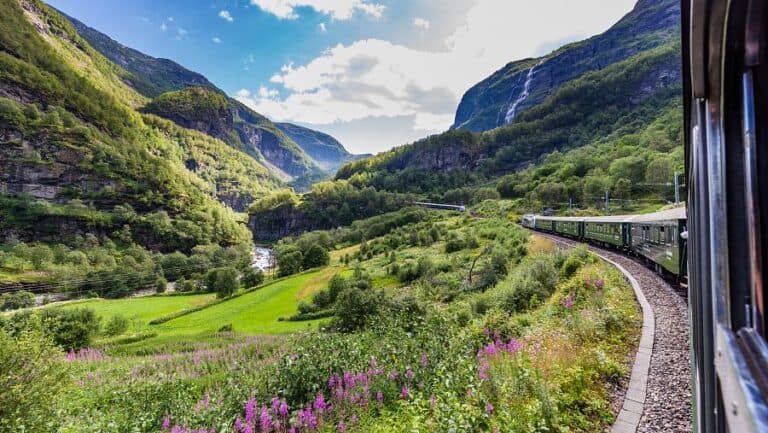 To nejlepší z Norska + PLAVBA FJORDY + PANORAMATICKÁ JÍZDA ŽELEZNICÍ FLÅMSBANA