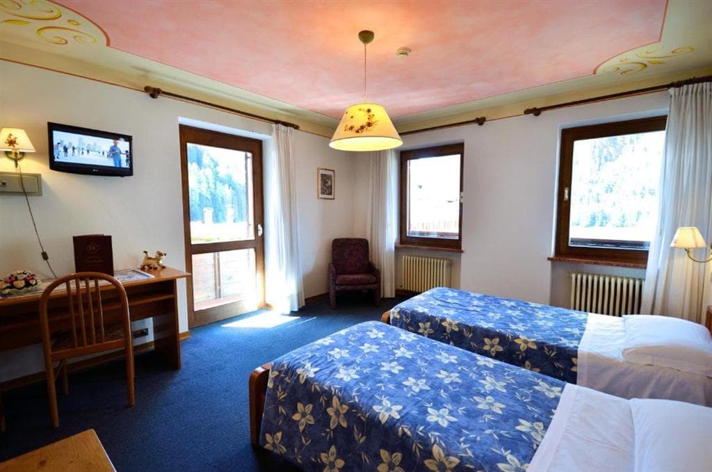 5denní zájezd (denní přejezd) s dopravou, polopenzí a skipasem v ceně – hotel Centrale