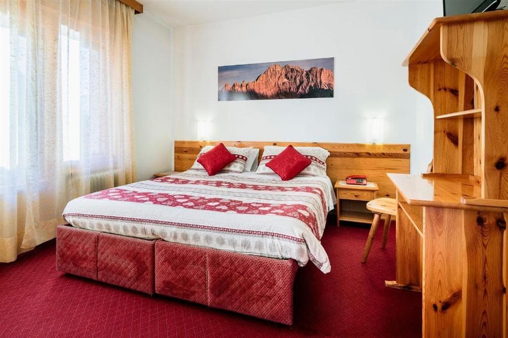 5denní zájezd s dopravou, polopenzí a skipasem v ceně – hotel Coldai