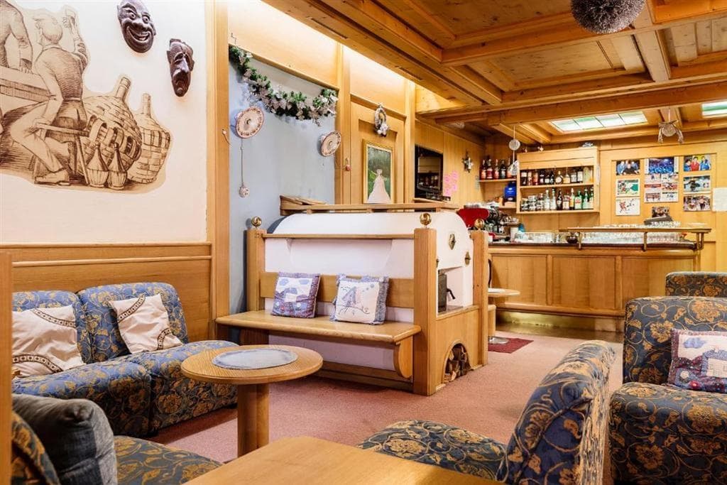 5denní zájezd (denní přejezd) s dopravou, polopenzí a skipasem v ceně – hotel Coldai