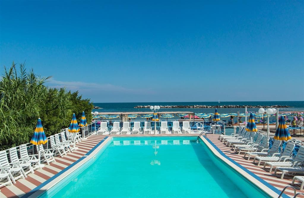 Hotel Bikini Tropicana