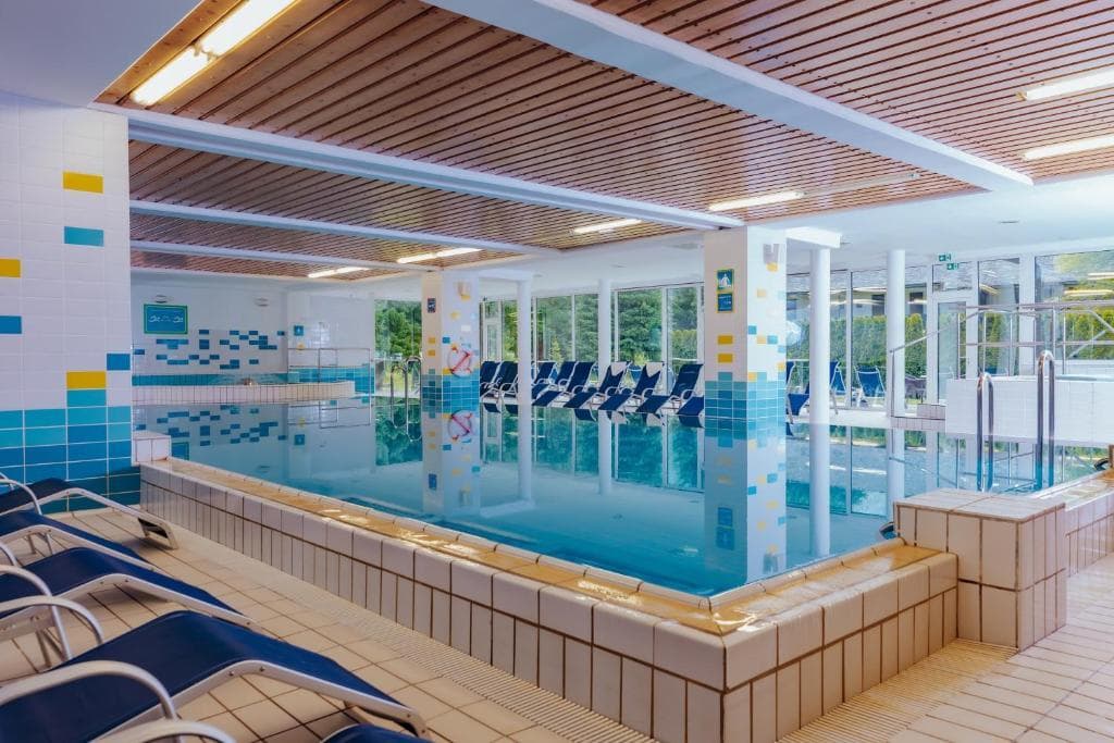 Hotel Kompas (se skipasem)