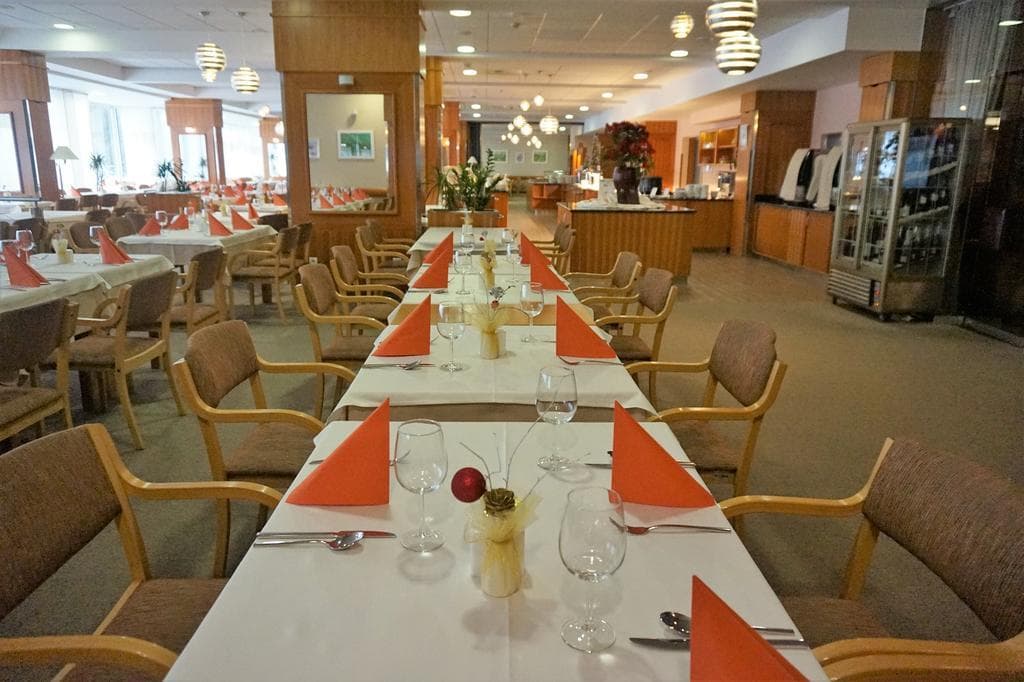 Hotel Kompas (se skipasem)